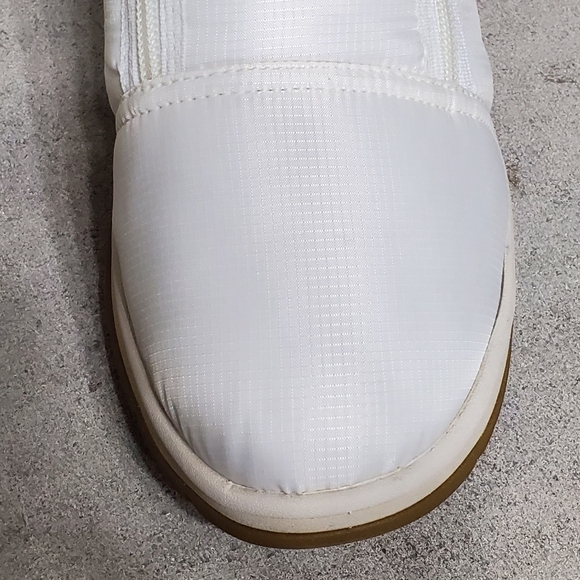 UGG Plush Lakesider snow boots, White, NWOB - Picture 6 of 14